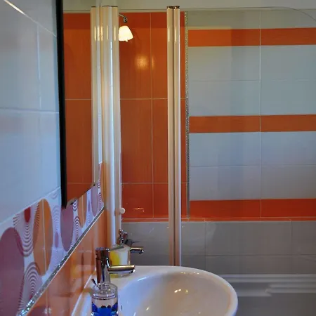Otel Notti Romane Infernetto