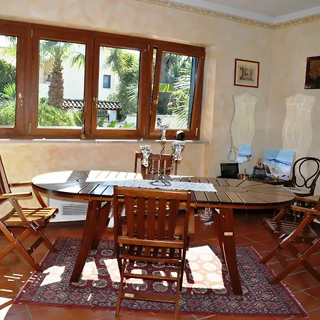 Notti Romane מלון