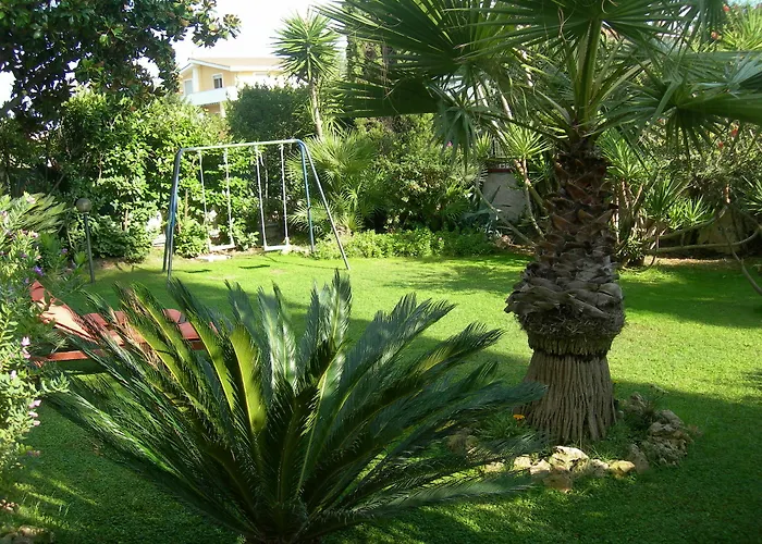 Notti Romane Отель Infernetto