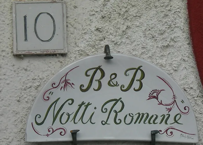 Отель Notti Romane