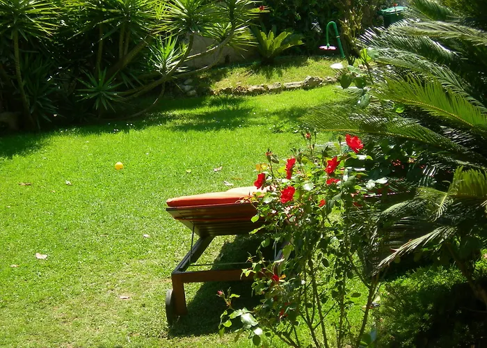 Notti Romane Отель Infernetto